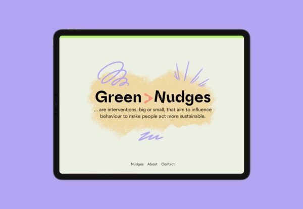 Tablet mit der Ansicht der Startseite für das Webdesign von Green Nudges. Daniel Schilke Visuelle Kommunikation ist ein Büro für Webdesign und Grafikdesign aus Minden in Ostwestfalen.